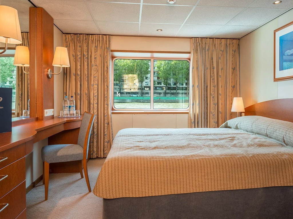 MS Bijou du Rhône - Außenkabine mit Panoramafenster (nicht zu öffnen)