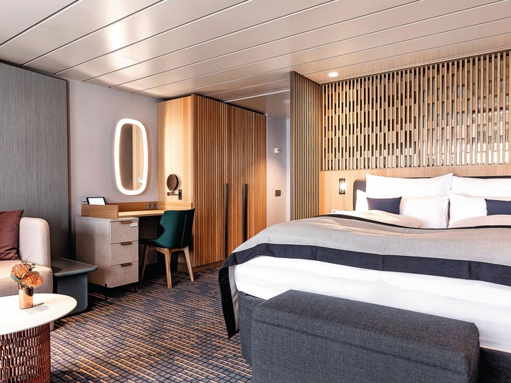 Mein Schiff 2 - Schöne Aussicht Suite mit Balkon