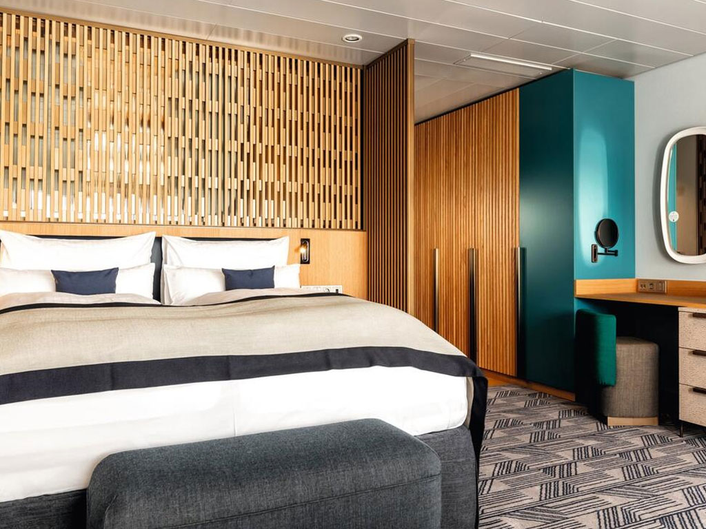 Mein Schiff 2 - Übersee Suite mit Balkon