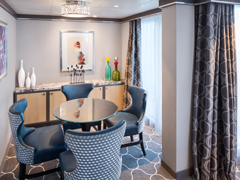 Symphony of the Seas - Aqua Theater Suite mit zwei Schlafzimmern und Balkon