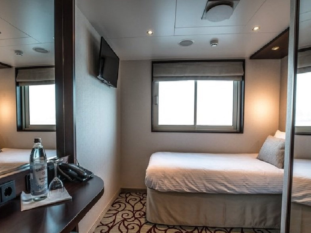 MS Swiss Crystal - Außenkabine mit Fenster (zu öffnen)