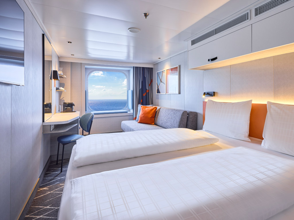 Mein Schiff Relax - venkovní kajuta s oknem (nelze otevřít)
