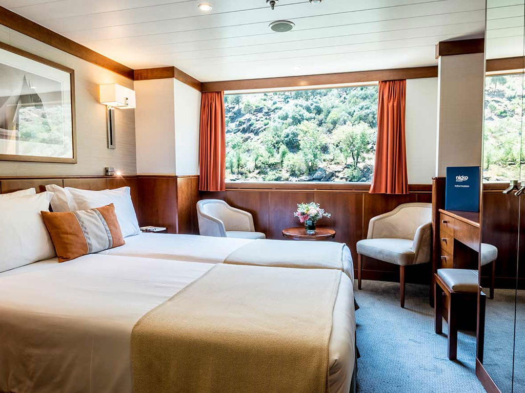 MS Douro Cruiser - Außenkabine mit Panoramafenster (nicht zu öffnen)