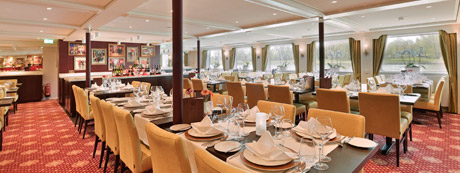 Restaurant der MS Poseidon