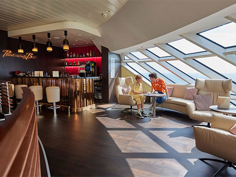 Panorama Bar und Lounge auf der AIDAluna