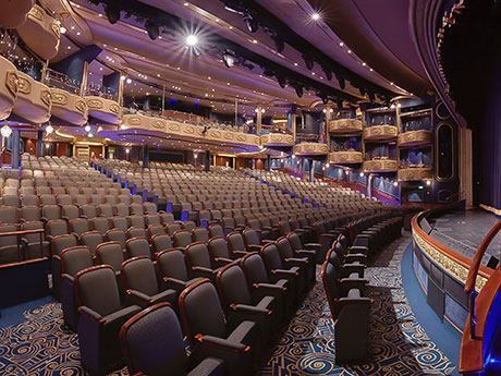 Royal Court Theater auf der Queen Elizabeth